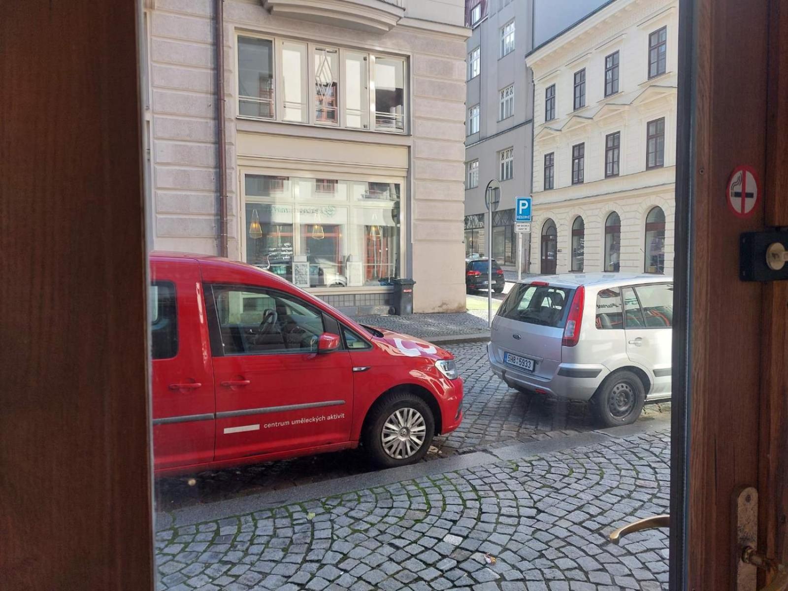 Exkluzivni Apartman V Prizemi V Hradci Kralove Hradec Králové Dış mekan fotoğraf